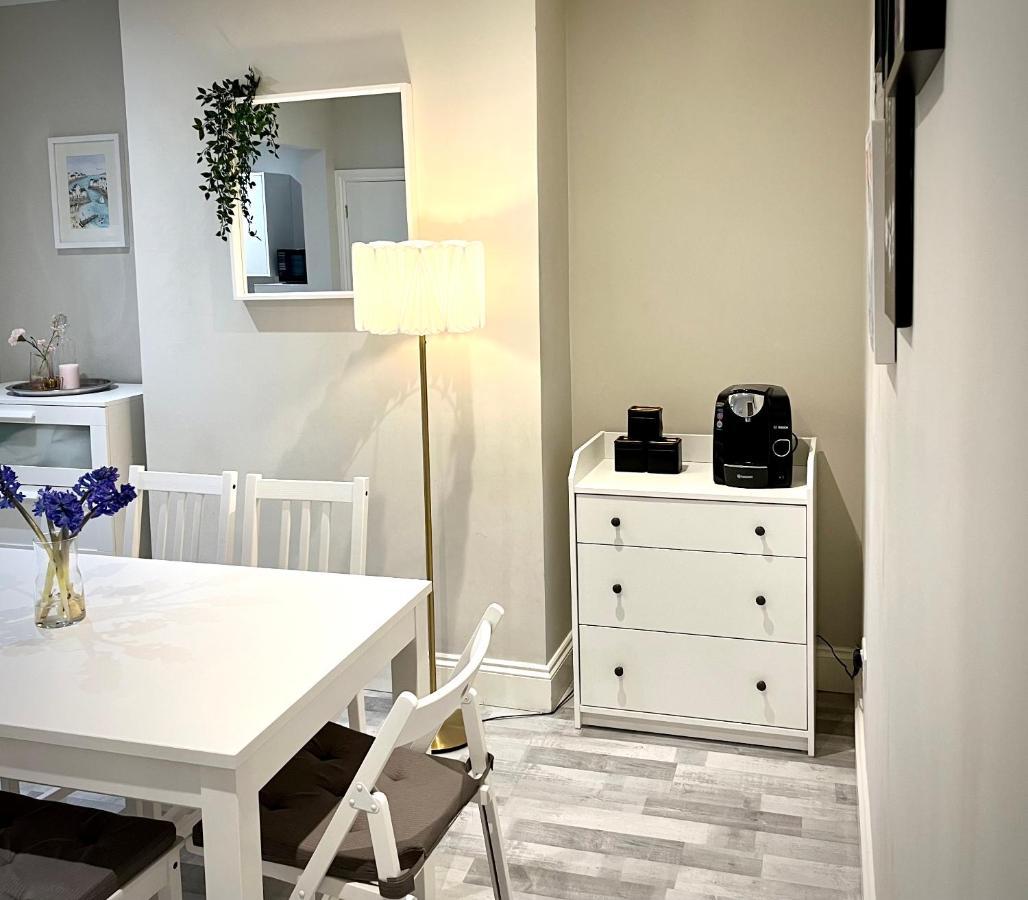 Three Bedroom City Home With Garden Southampton Bagian luar foto