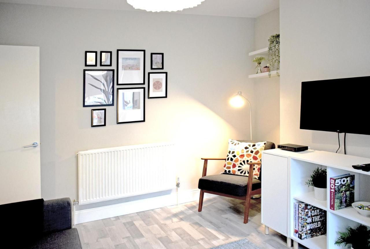 Three Bedroom City Home With Garden Southampton Bagian luar foto