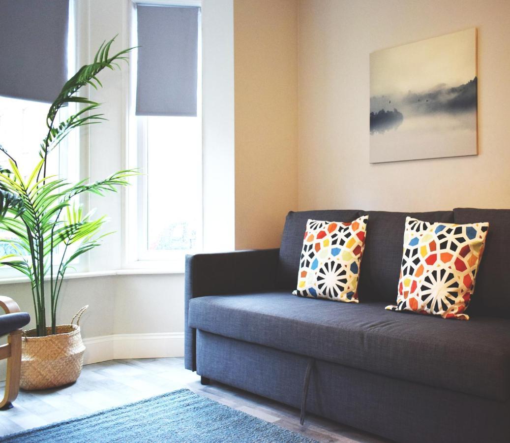 Three Bedroom City Home With Garden Southampton Bagian luar foto